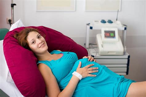 What Is An Obstetrician Brisbane Obstetrician And Gynaecologist Dr