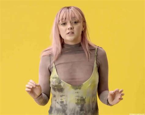 Maisie Williams Nip Slip Pics Gifs Video Onlyfans Leaked Nudes