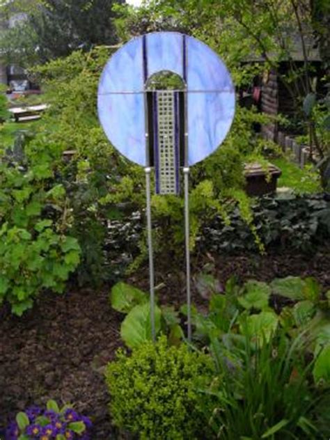 Kleine und grössere nippsachen für den persönlichen. Blaue Scheibe