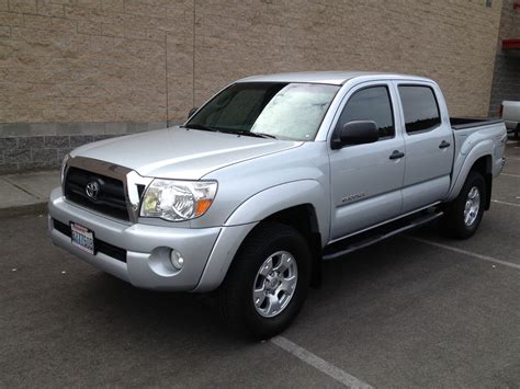 Need mpg information on the 2005 toyota tacoma? 2005 Toyota Tacoma - Pictures - CarGurus
