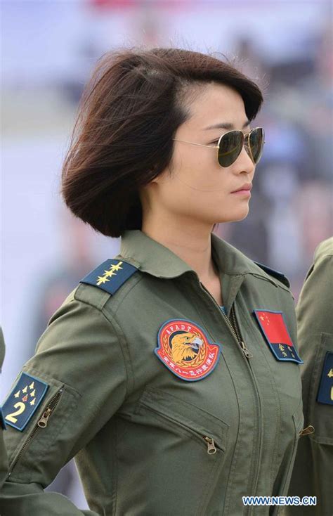 One Of Chinas First Female J 10 Fighter Jet Pilots Died During A