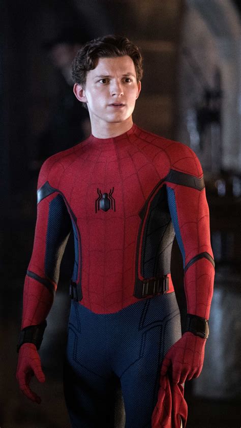 1080x1920 Tom Holland As Spiderman In Far From Home Iphone 7 6s 6