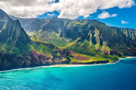 10 Magical Places In Hawaii You Wont Believe Are Real Hawaiis Most
