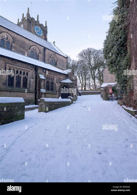 Haworth Yorkshire Winter Hi Res Stock Photography And Images Alamy