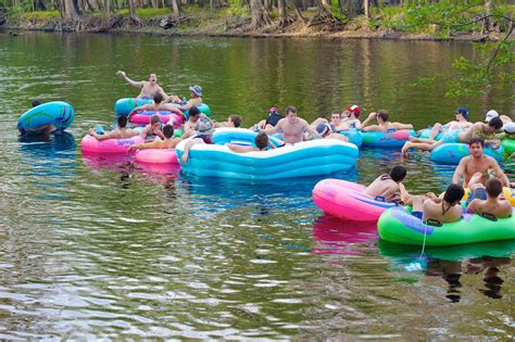 8 lazy rivers in florida that are perfect for tubing on a summer s day florida springs rock