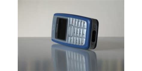 Forget Smartphones This Basic Bar Phone Is The Best Selling Mobile Of
