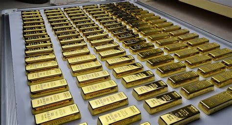 Urdu point provides the gold rates for various cities of the country, including karachi, lahore, rawalpindi, peshawar, quetta, faisalabad, multan, gujranwala, sialkot. Today gold rate in Pakistan, 10 July 2019 - per tola, 10 ...