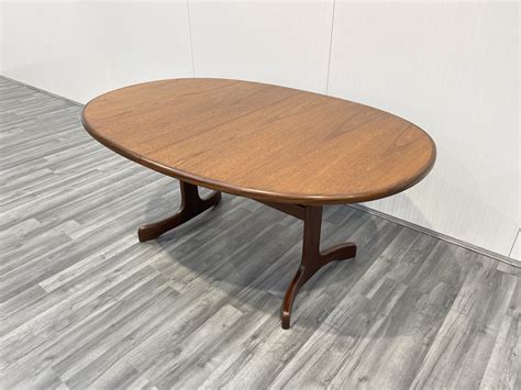 Oval Mid Century Extending Teak Dining Table By G Plan