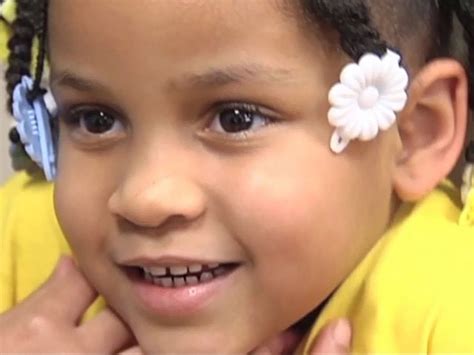 Four Year Old Calls 911 And Saves Her Pregnant Moms Life After A Seizure