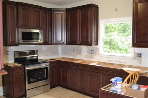 2017 kitchen cabinet ratings we review the top brands. McKinley Cherry In Bordeaux Finish From Shenandoah ...