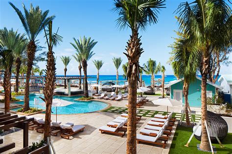 The hotel is set in beautifully landscaped tropical gardens, on the finest beach with white sand and crystal blue water. The Westin Grand Cayman Seven Mile Beach Resort & Spa ...
