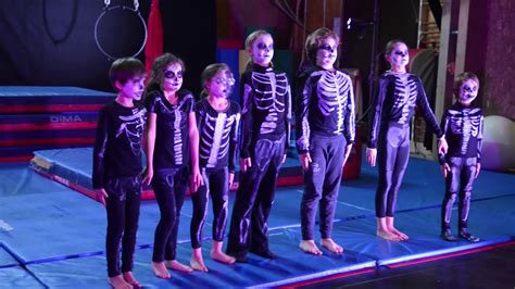 Spectacle Dhalloween Stages Pluri Youtube