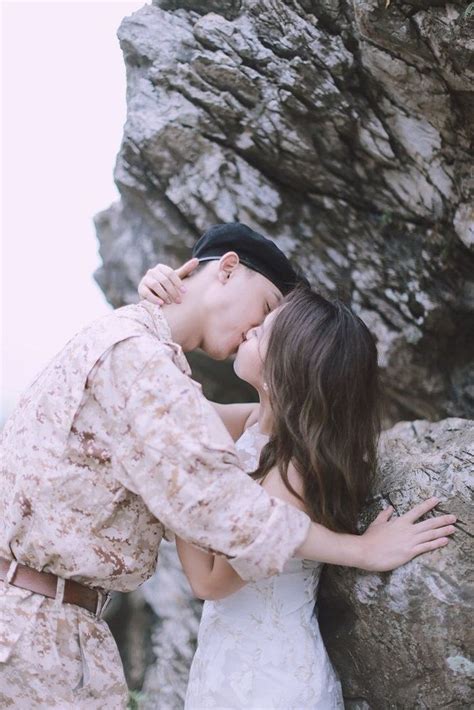 Foto prewed tentara dan perawat. Yang Ngaku Fans K-Drama Descendants of The Sun, Berani ...