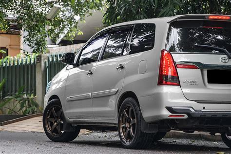 Permaisuri | Rays Volk Racing TE37 Saga with Innova