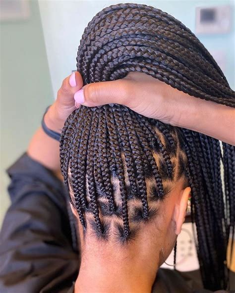 79 Stylish And Chic Do Knotless Braids Use Less Hair Hairstyles