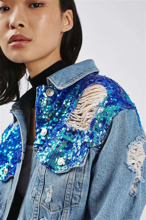 You can literally pair them with anything under the sun, with a dress or your white tee & pants combo. Denim Jacket w a bit of glam! | Denim fashion, Diy denim ...