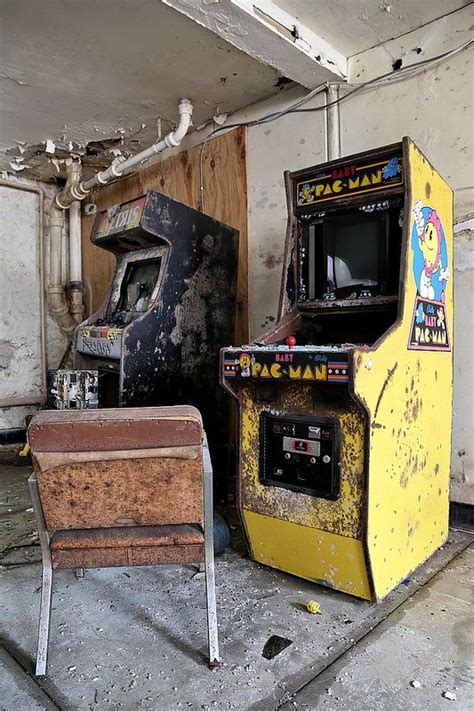 Abandoned Arcades And Then Of Course Theres Houstons Malibu Grand