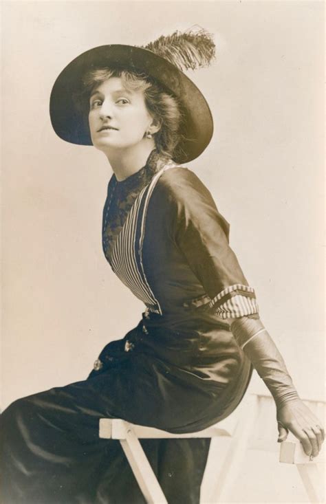 40 Elegant Photos Of Edwardian Ladies Wearing Big Hats ~ Vintage Everyday