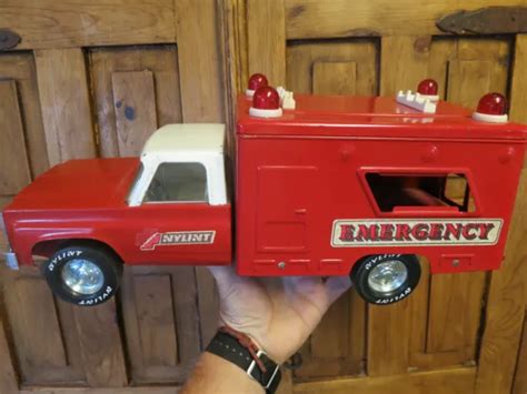 Vintage S Nylint Pressed Steel Emergency Rescue Ambulance Squad Chevy Truck Picclick