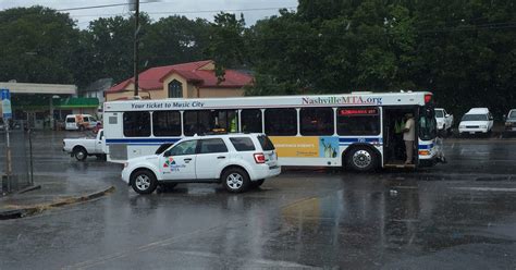 Minor injuries reported in MTA bus crash in South Nashville