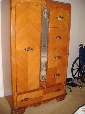 A very good idea for a vintage bedroom would ofcourse be to start with quality vintage furniture. 7 pc antique bedroom set waterfall bookmatch 1940-50's ...