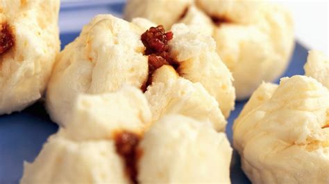 Bbq pork puff with walnuts. Chinese BBQ Pork Pillow Puffs | Recipe (With images) | Bbq ...