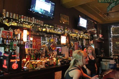Find useful information, the address and the phone number of the local business bar reviews: The Patch Tavern | St. Louis - South City | American, Bar ...