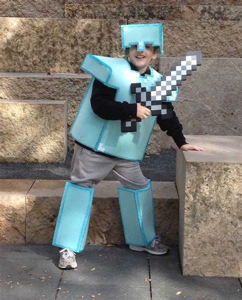 A bare fist deals 1 damage, or a half a heart. DIY: Minecraft Play Armor Made with Foam | stlMotherhood