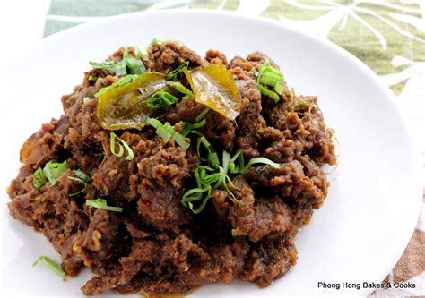 Beef or mutton may be used instead, according to your preference. PH Bakes and Cooks!: My Two Day Rendang Tok