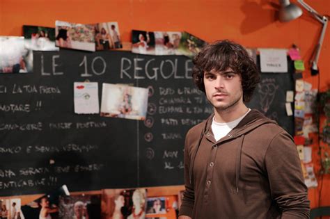 10 regole per fare innamorare è un film di genere commedia del 2012 diretto da cristiano bortone con guglielmo scilla e enrica pintore. Salemme, Scilla e le "10 regole per fare innamorare" | RB ...