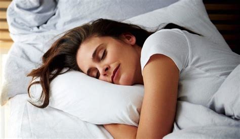 خوابیدن روی شکم ممنوع بهترین روش خوابیدن کدام است؟