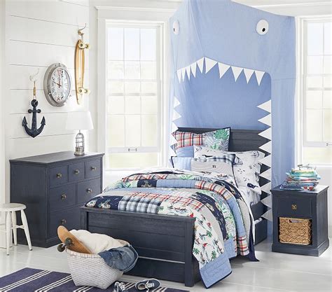 Check out our pottery barn kids selection for the very best in unique or custom, handmade pieces from our quilts shops. Charlie Low Footboard Kids Bed | Pottery Barn Kids