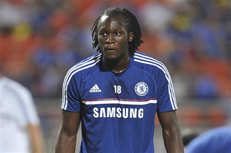 Ро́мелу мена́ма лука́ку боли́нголи (нидерл. Romelu Lukaku: Holt Dortmund das Supertalent?