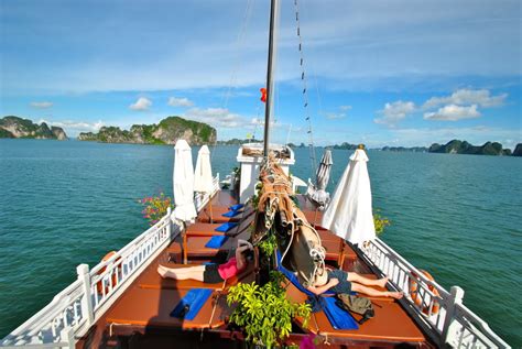 Halong Bay Travel Guideline In Summer Halong Junk Cruise