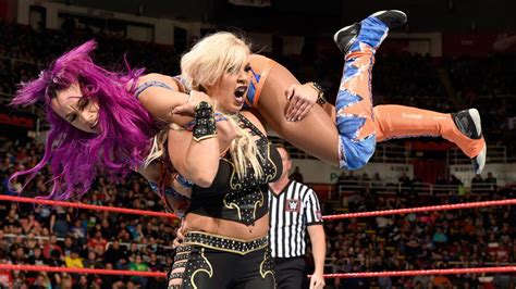 Sasha Banks Vs Dana Brooke Raw March 13 2017 WWE