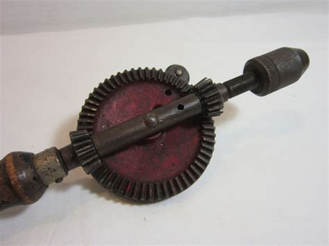 Vintage Hand Crank Drill Manual Drill With Bright Red Center Etsy