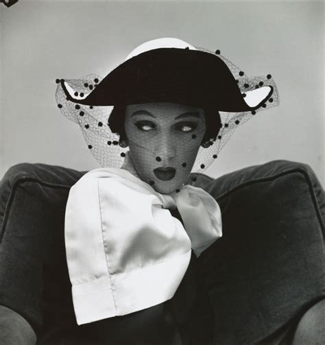 Irving Penn Woman Portrait Most Famous Photographers Famous
