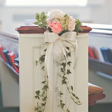 Love The Gentle Touch Of This Pew Decoration Bye Bye Big Gaudy Bows Wedding Pew Decorations