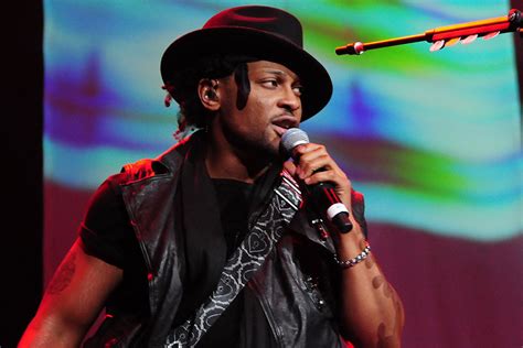 Dangelo Debut Brown Sugar To Be Re Released For 20th Anniversary