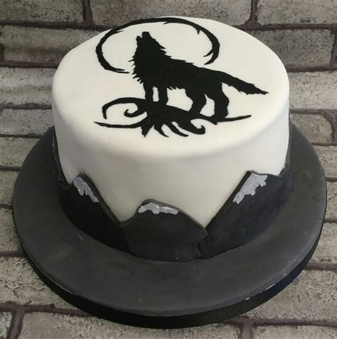 Pin By Sheareen Redlener On Animals Wolf Cake Cake Wolf Birthday Cake