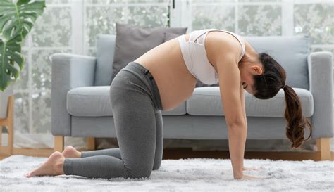 4 Stretches For Lower Back Pain In Pregnancy Well Good