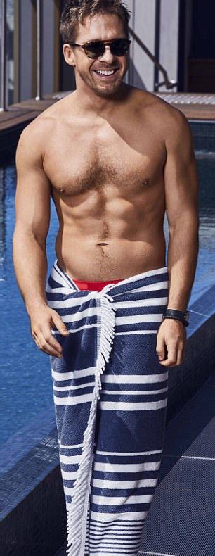 Hugh Sheridan Strips Down To Promote Bath Towels Daily Mail Online