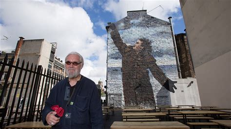 Bbc Scotland Bbc Scotland Billy Connolly Murals In Glasgow The