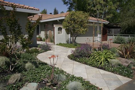 20 Modern Drought Tolerant Front Yard