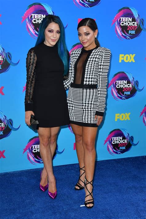 Niki And Gabi Demartino Latinas At Teen Choice Awards 2017 Popsugar