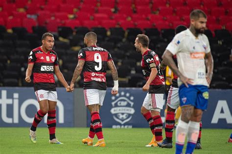 Flamengo x bonsucesso ao vivo hoje campeonato. Flamengo derrota Fortaleza e assume temporariamente vice ...