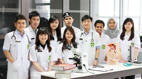 Mau Jadi Dokter Inilah 83 Fakultas Kedokteran Di Indonesia Yang Bisa