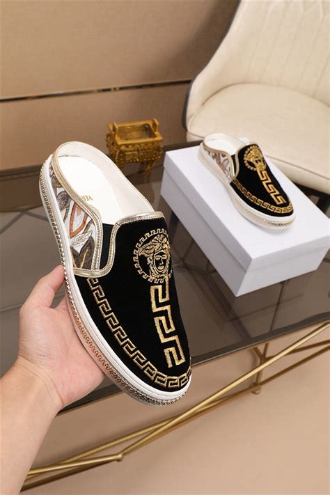 Cheap Versace Casual Shoes For Men 556400 Replica