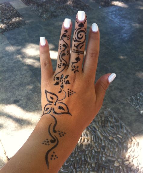 Tasmim Blog Heart Mehndi Tattoo Designs For Hands Simple