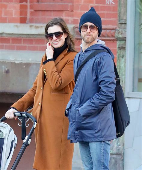 Anne Hathaway with husband Adam - Out in Chelsea in New York City | GotCeleb